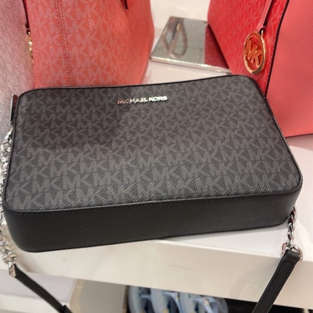 Michael Kors Large Jet Set Item East West Crossbody Black - Picture 6 of 16